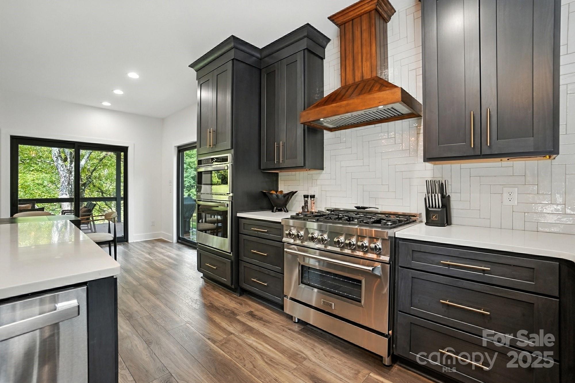 Lansing, North Carolina, 28643, United States, 3 Bedrooms Bedrooms, ,5 BathroomsBathrooms,Residential,Active,1959552