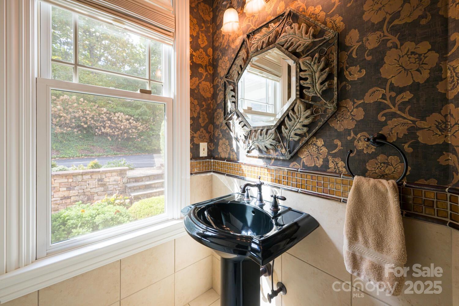 Flat Rock, North Carolina, 28731, United States, 3 Bedrooms Bedrooms, ,4 BathroomsBathrooms,Residential,Active,1965787