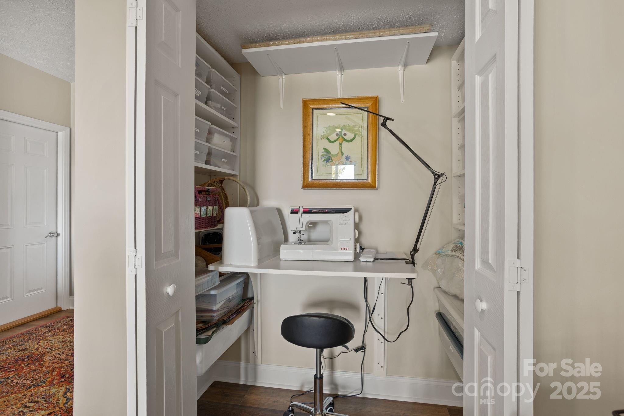 Hendersonville, North Carolina, 28739, United States, 3 Bedrooms Bedrooms, ,4 BathroomsBathrooms,Residential,Active,1973289