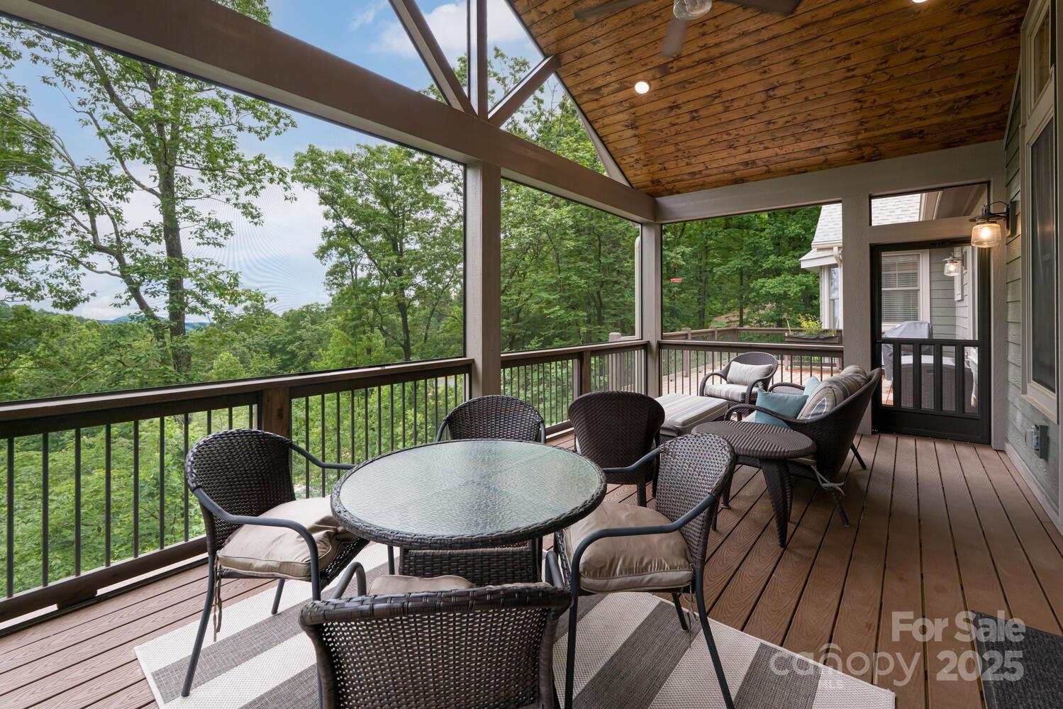 Flat Rock, North Carolina, 28731, United States, ,4 BathroomsBathrooms,Residential,Active,1860239