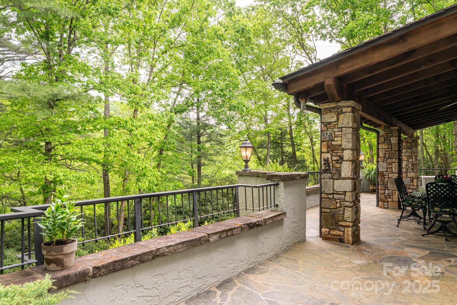 Arden, North Carolina, 28704, United States, 3 Bedrooms Bedrooms, ,3 BathroomsBathrooms,Residential,Active,1953399