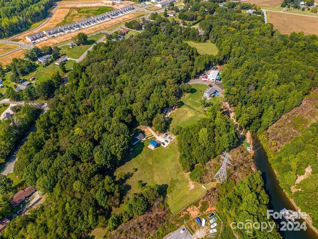 Sherrills Ford, North Carolina, 28673, United States, ,2 BathroomsBathrooms,Residential,Active,1769330