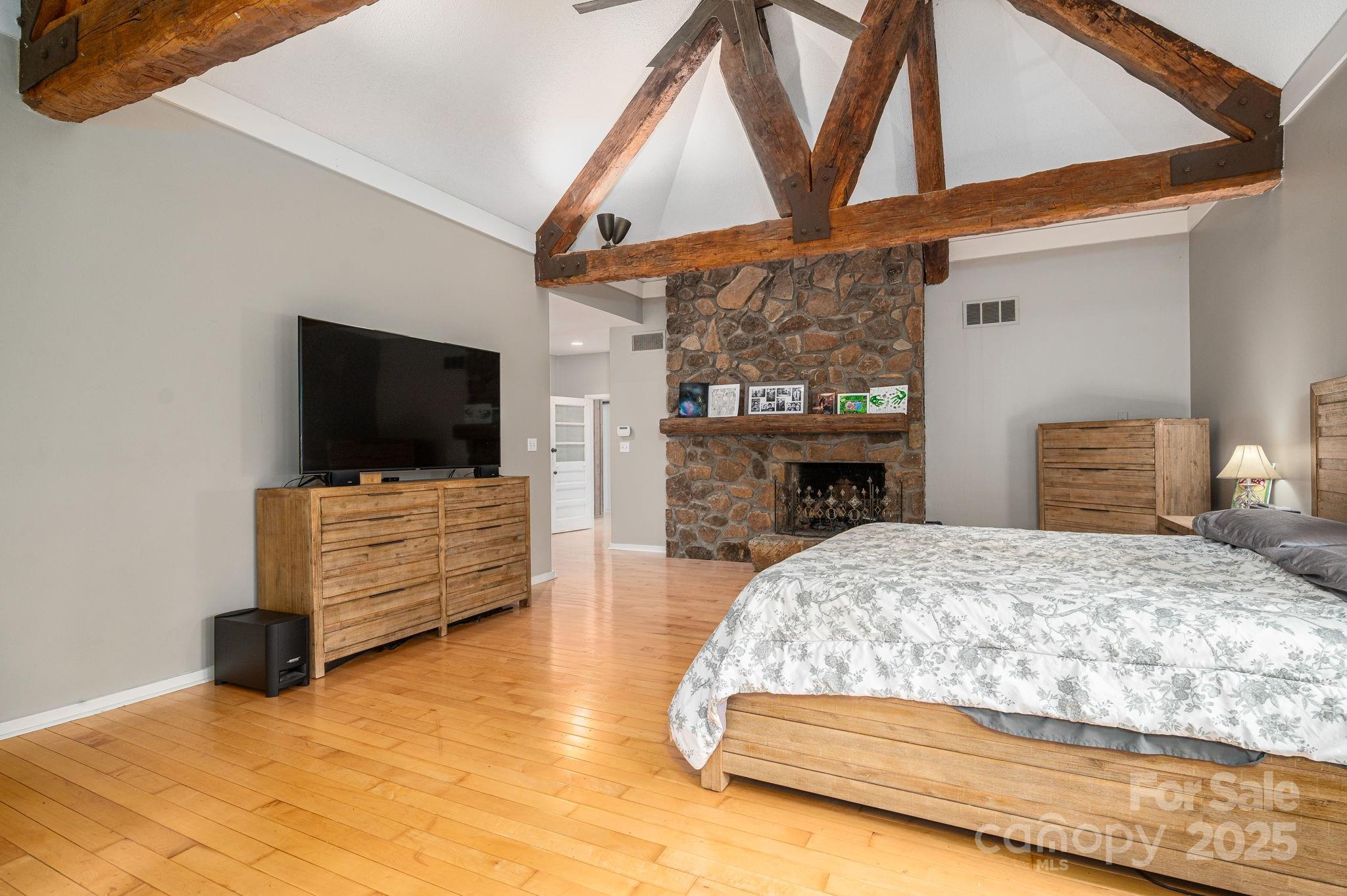 Lincolnton, North Carolina, 28092, United States, 7 Bedrooms Bedrooms, ,8 BathroomsBathrooms,Residential,Active,1936100