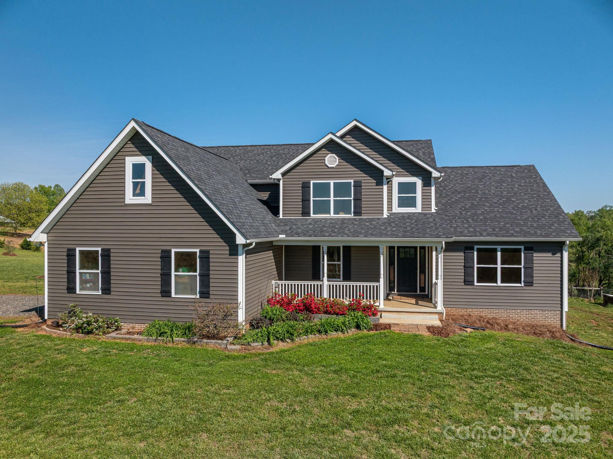 Vale, North Carolina, 28168, United States, 3 Bedrooms Bedrooms, ,4 BathroomsBathrooms,Residential,Active,1880021