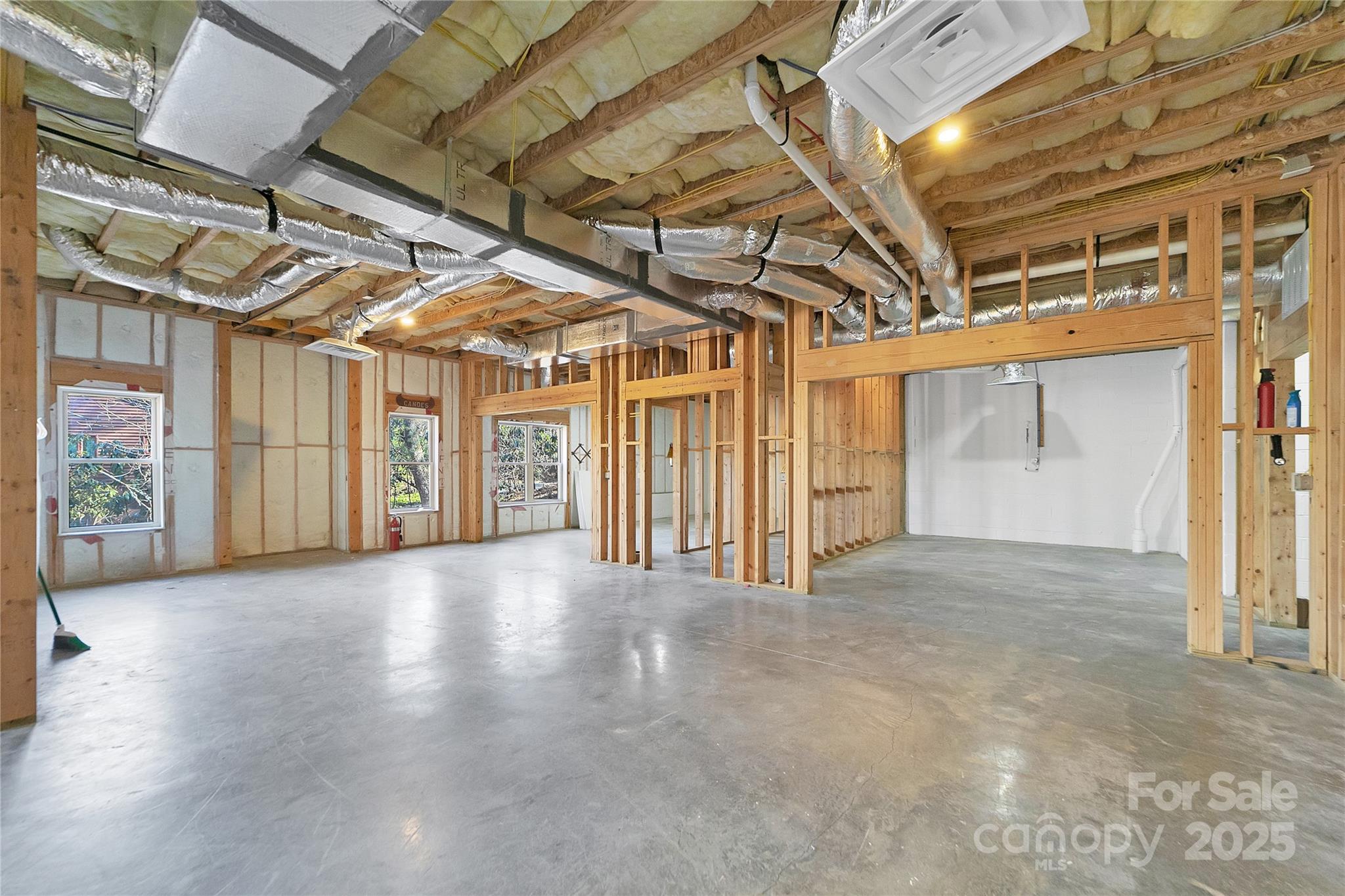 Brevard, North Carolina, 28712, United States, 4 Bedrooms Bedrooms, ,4 BathroomsBathrooms,Residential,Active,2006978