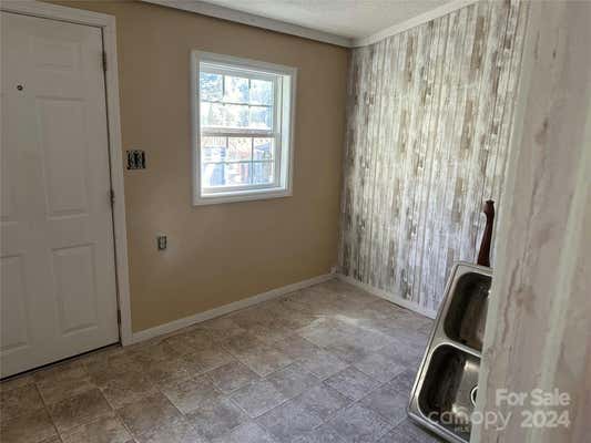 903 W 6TH AVE, GASTONIA, NC 28052, photo 5 of 7