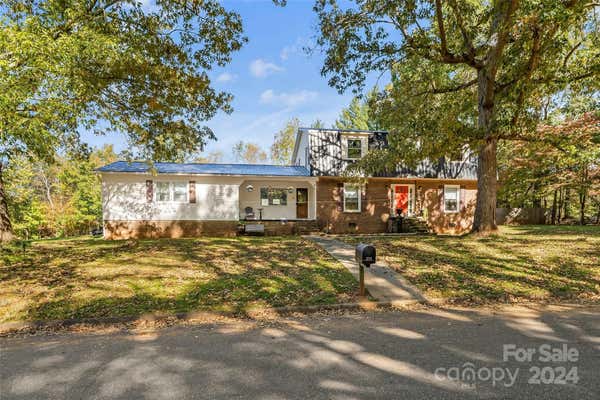 210 WOODSIDE DR, MORGANTON, NC 28655 - Image 1