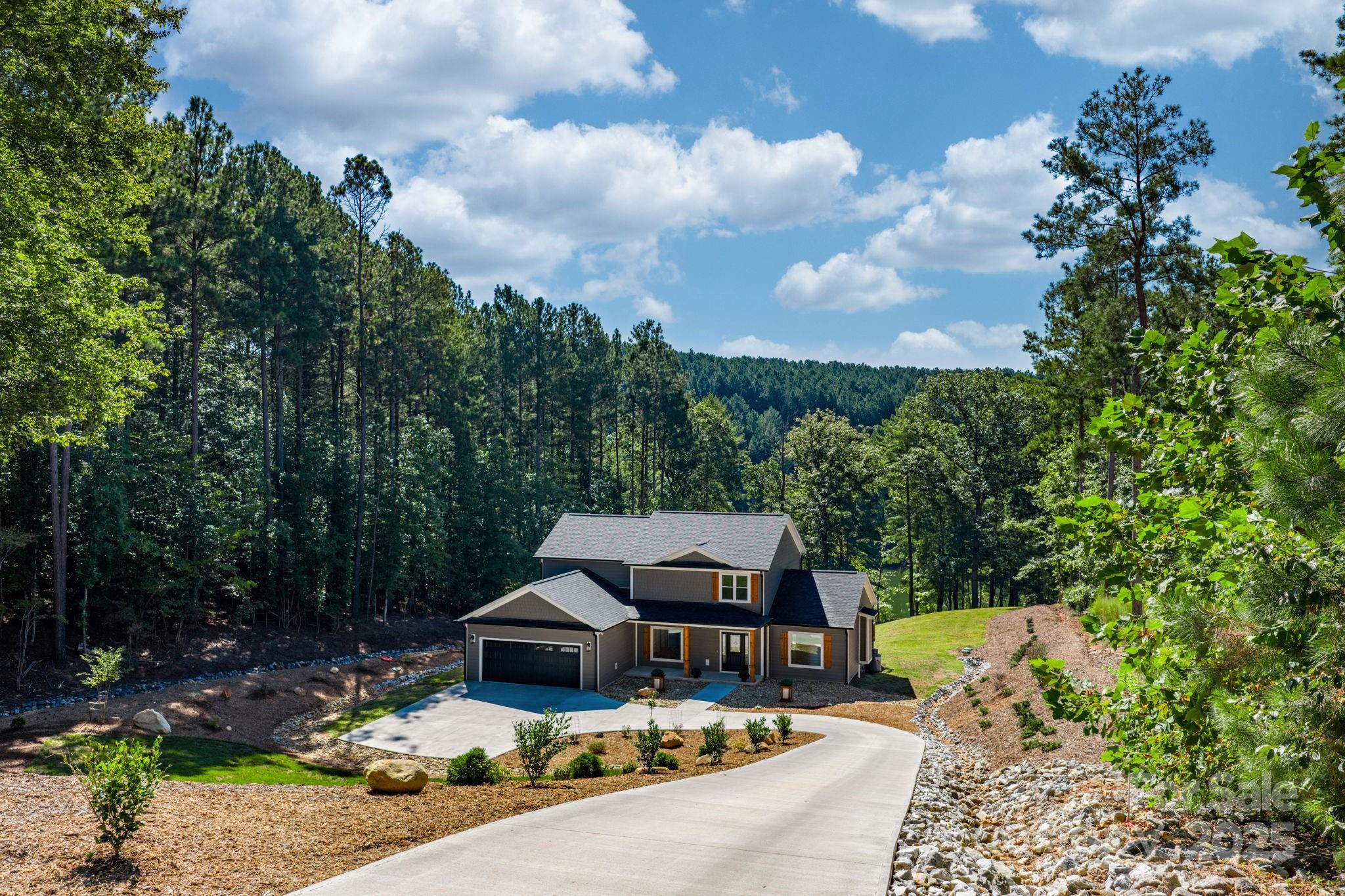 Connelly Springs, North Carolina, 28612, United States, 5 Bedrooms Bedrooms, ,5 BathroomsBathrooms,Residential,Active,1945070