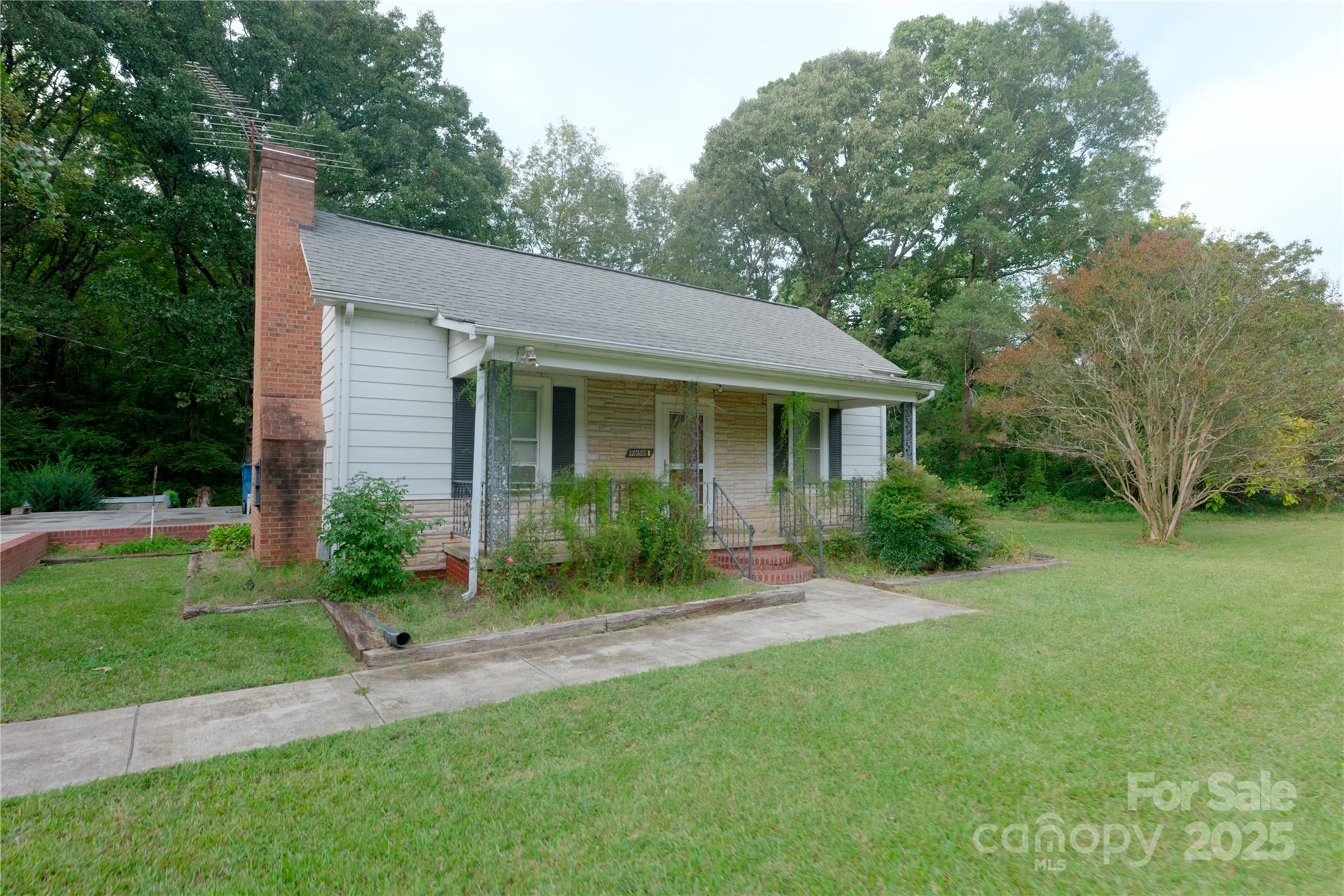 Concord, North Carolina, 28027, United States, 2 Bedrooms Bedrooms, ,1 BathroomBathrooms,Residential,Active,1954431