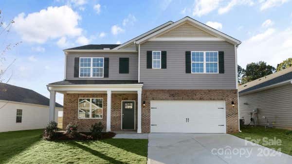 137 CRESTVIEW LANE, LEXINGTON, NC 27295 - Image 1