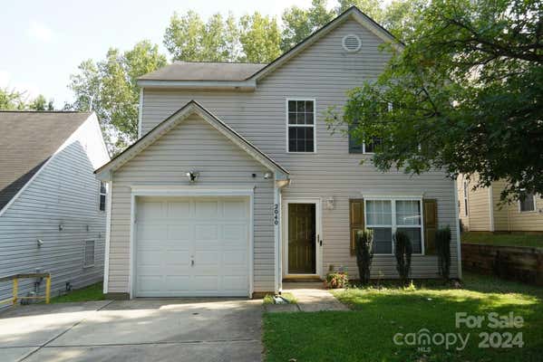 2040 CINDY CREEK LN, CHARLOTTE, NC 28216 - Image 1