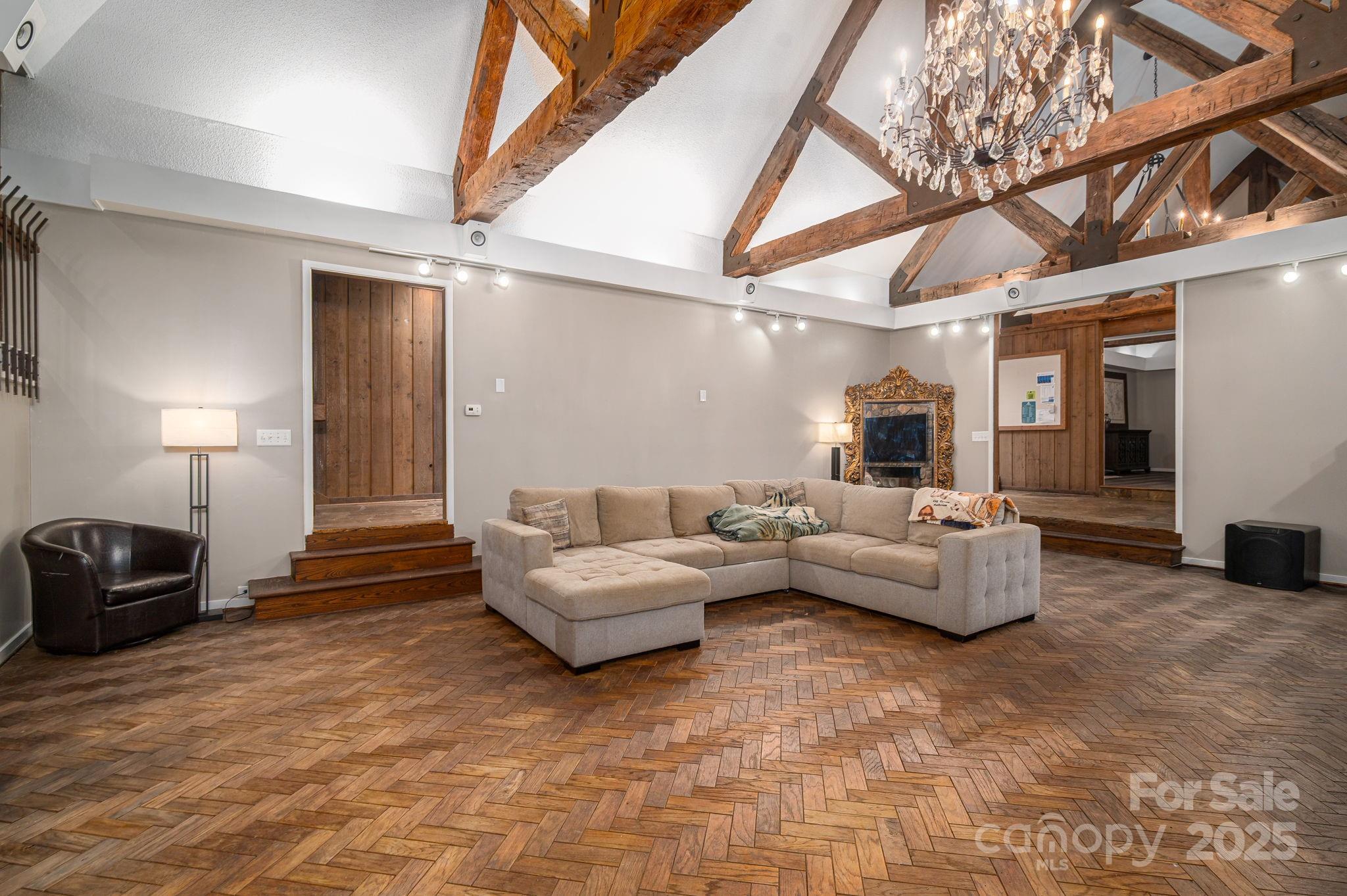 Lincolnton, North Carolina, 28092, United States, 7 Bedrooms Bedrooms, ,8 BathroomsBathrooms,Residential,Active,1936100