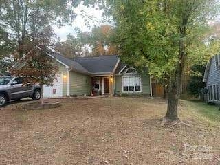 11000 GLADEWATER DR, MATTHEWS, NC 28105 - Image 1