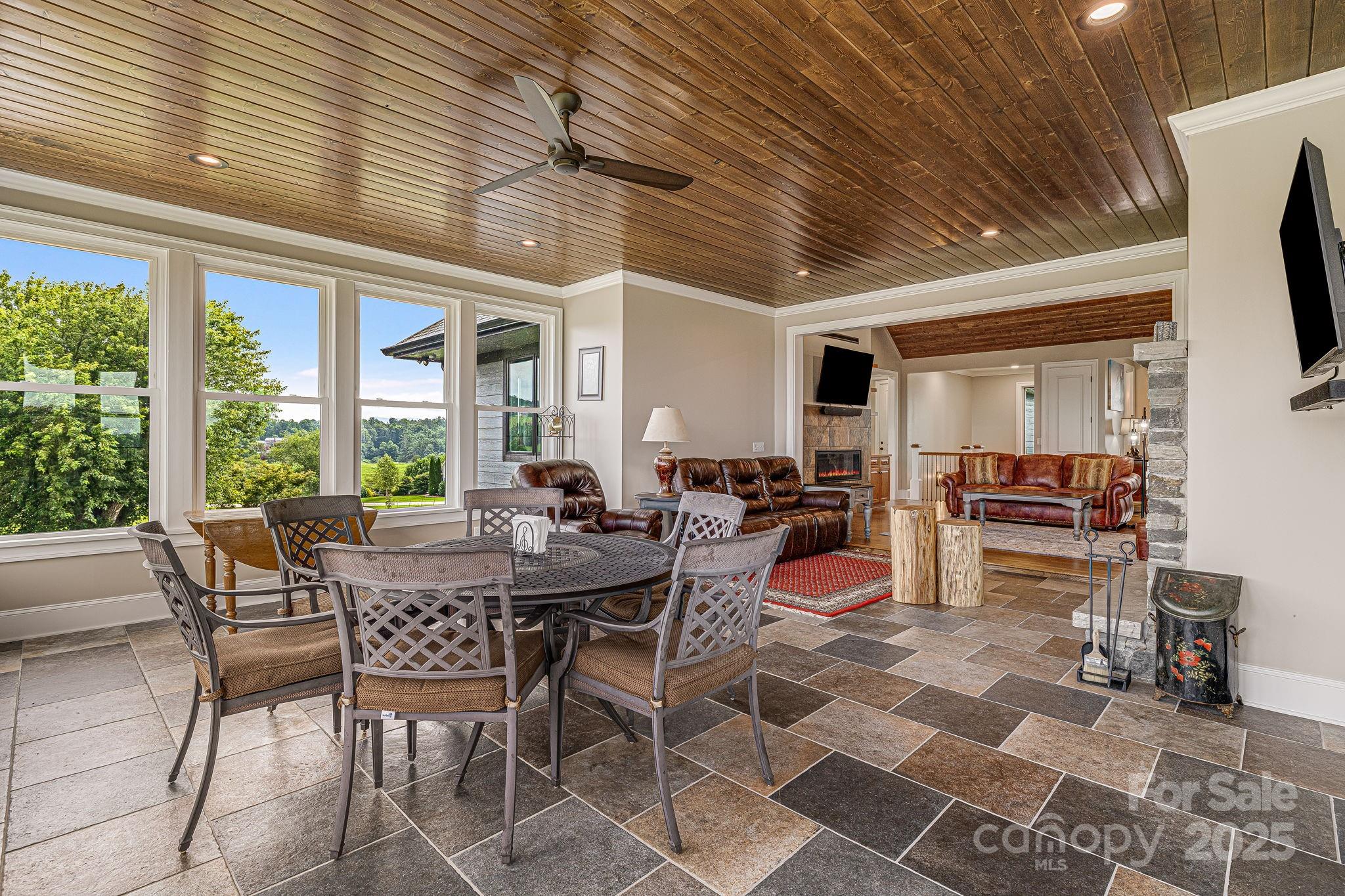 Mars Hill, North Carolina, 28754, United States, ,5 BathroomsBathrooms,Residential,Active,1770134