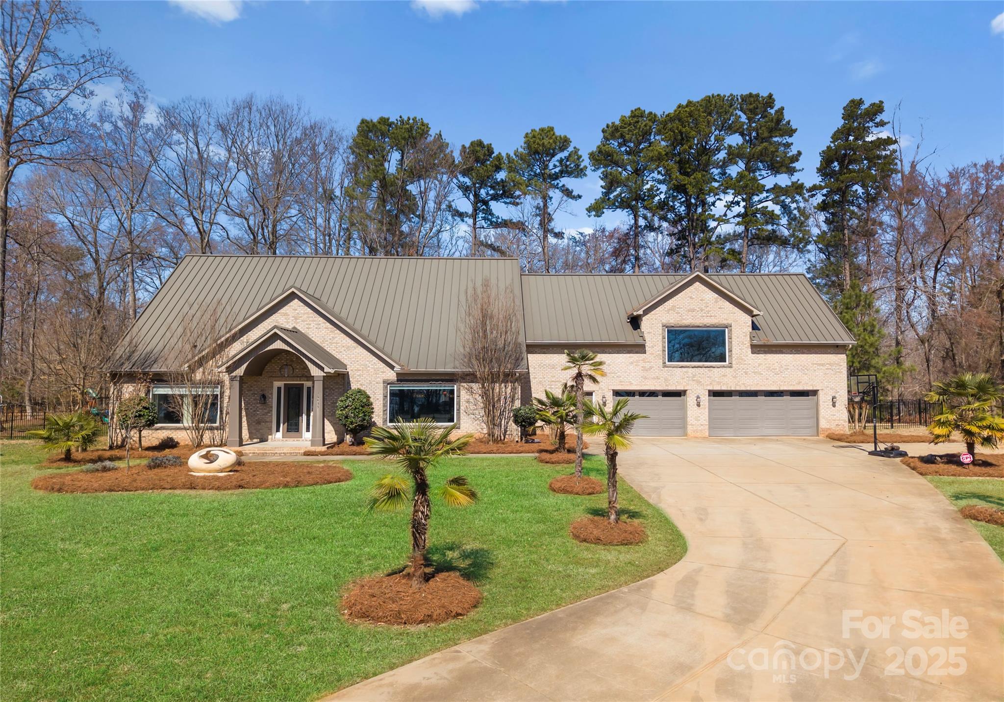 Charlotte, North Carolina, 28278, United States, 5 Bedrooms Bedrooms, ,5 BathroomsBathrooms,Residential,Active,1748232