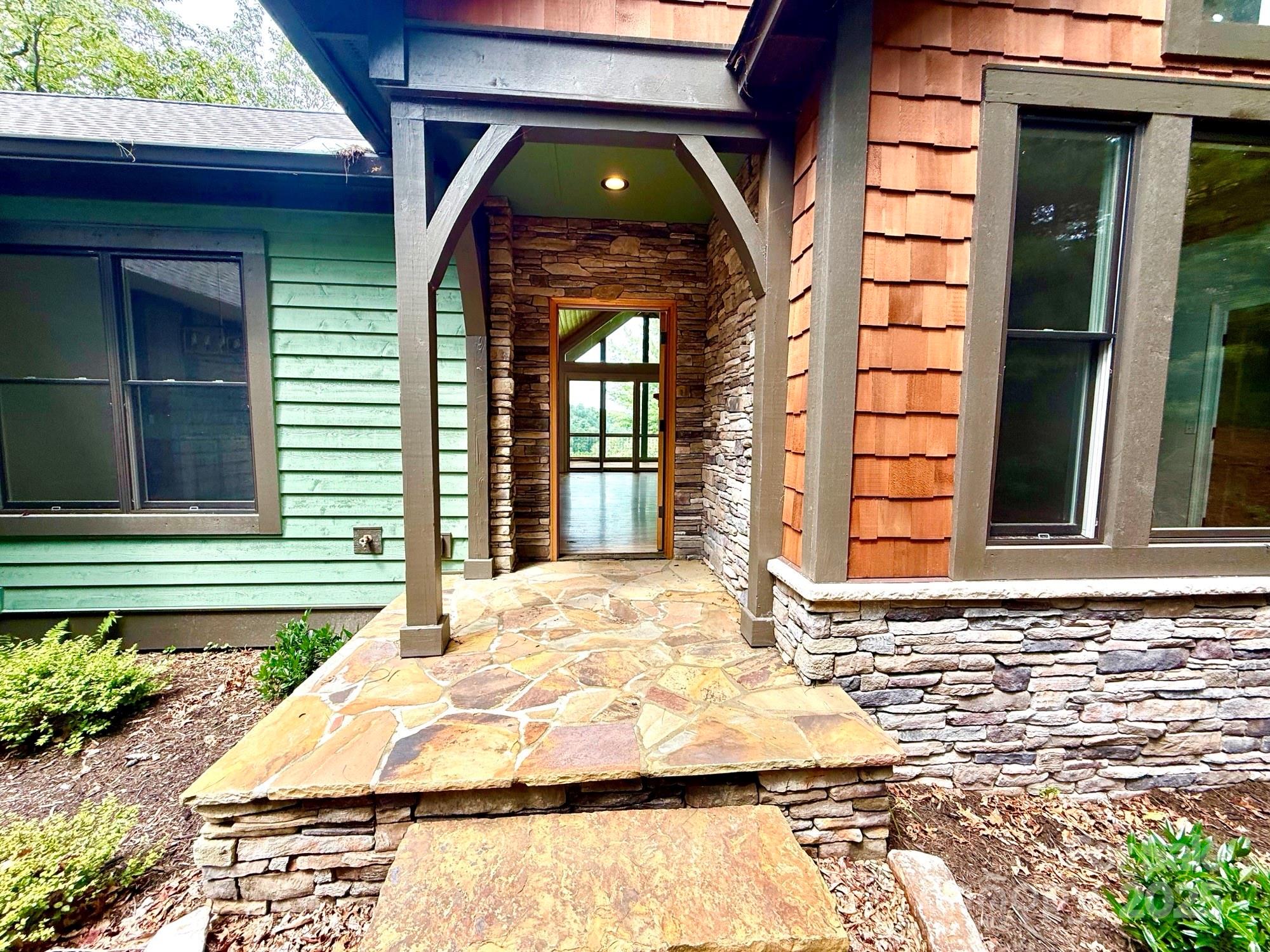 Brevard, North Carolina, 28712, United States, 4 Bedrooms Bedrooms, ,3 BathroomsBathrooms,Residential,Active,1997608