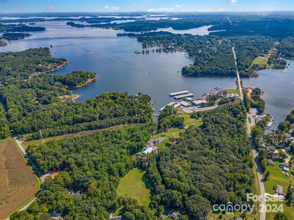 Sherrills Ford, North Carolina, 28673, United States, ,2 BathroomsBathrooms,Residential,Active,1769330