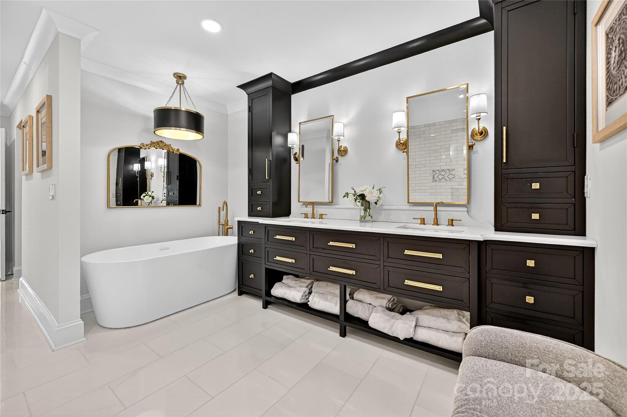 Charlotte, North Carolina, 28277, United States, 6 Bedrooms Bedrooms, ,5 BathroomsBathrooms,Residential,Active,1992626