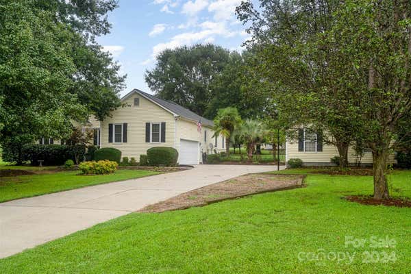 8714 E MEADOW RIDGE RD, FORT MILL, SC 29707, photo 2 of 26