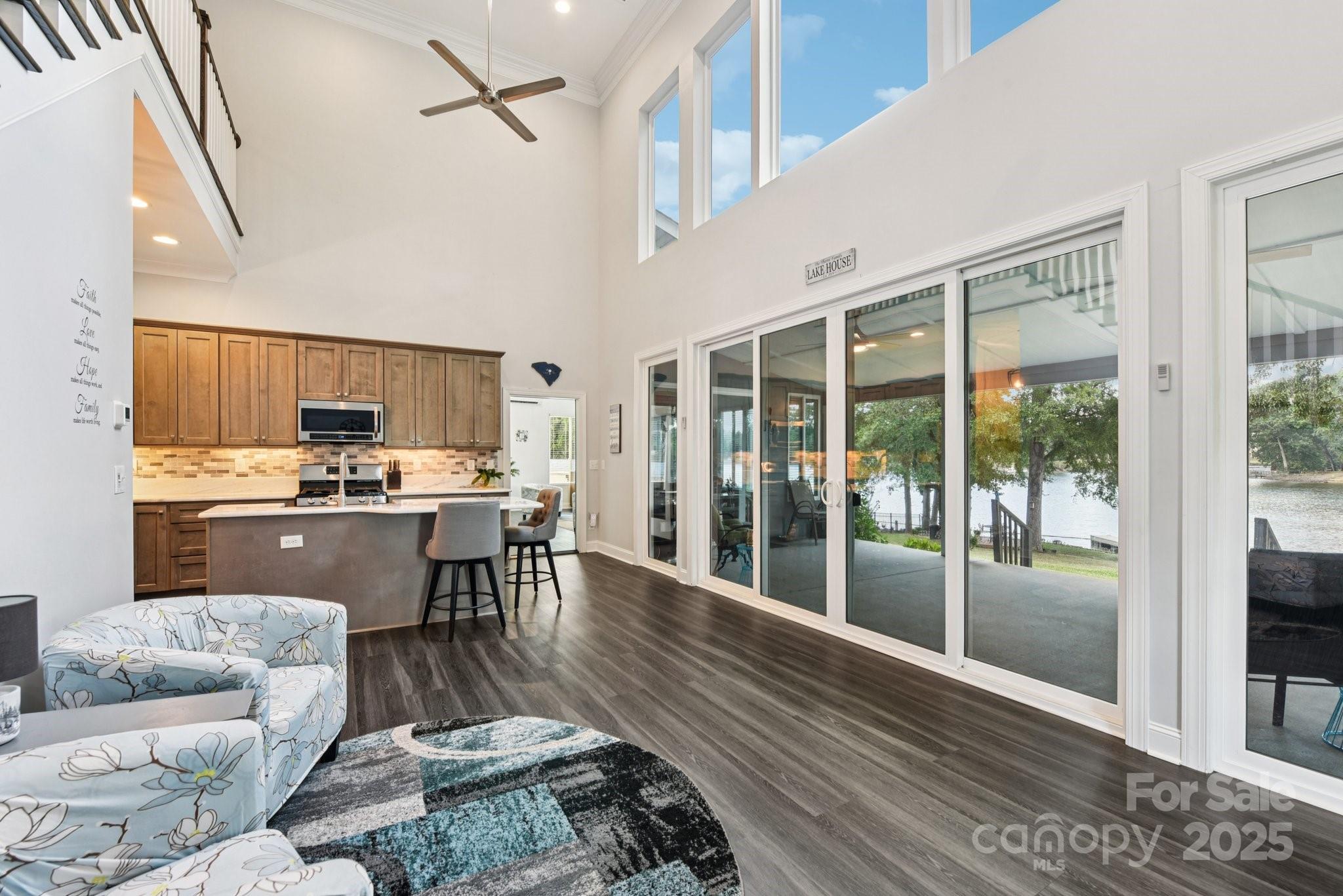 Clover, South Carolina, 29710, United States, 3 Bedrooms Bedrooms, ,3 BathroomsBathrooms,Residential,Active,1905066