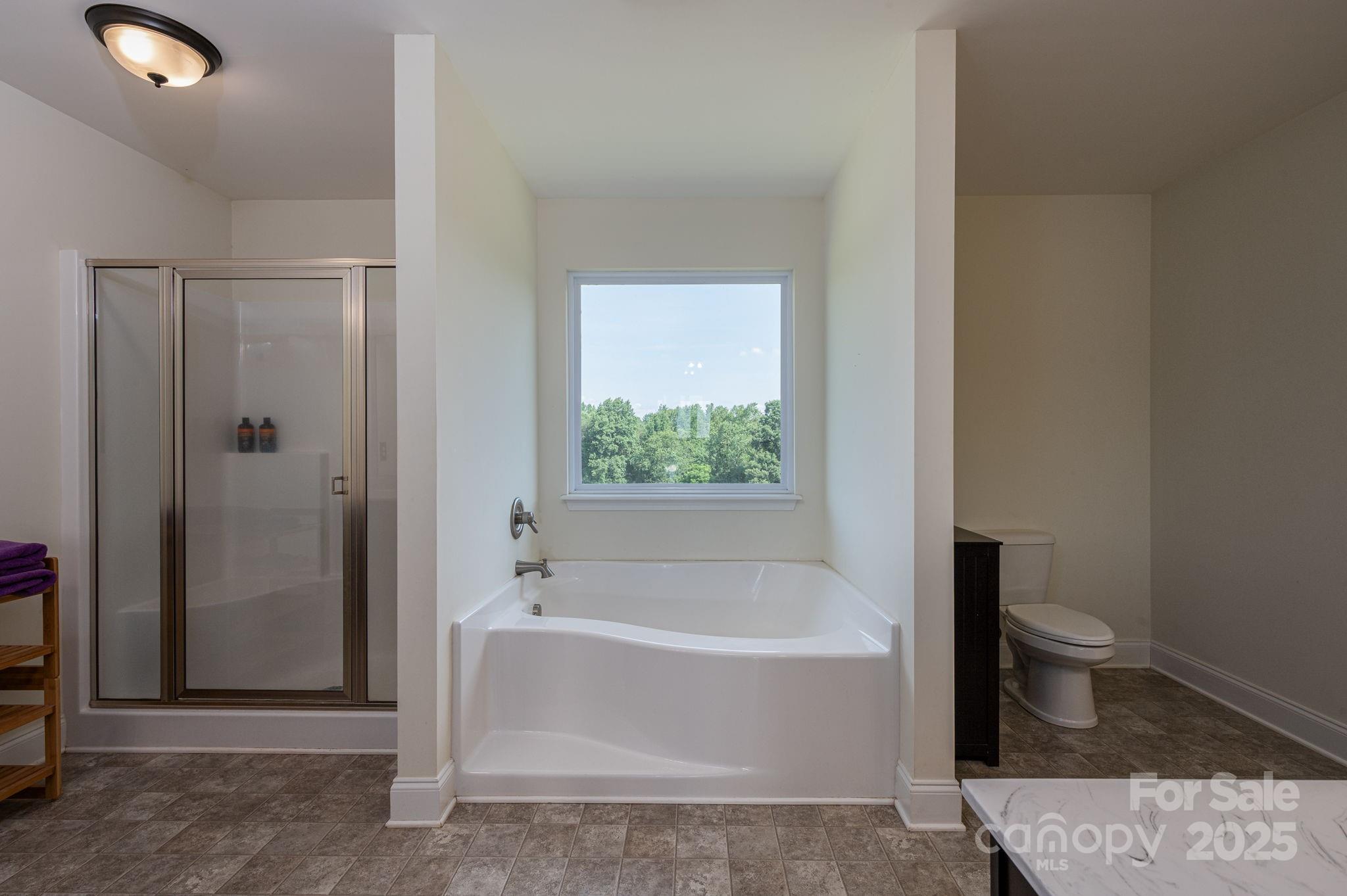 Vale, North Carolina, 28168, United States, 3 Bedrooms Bedrooms, ,4 BathroomsBathrooms,Residential,Active,1880021