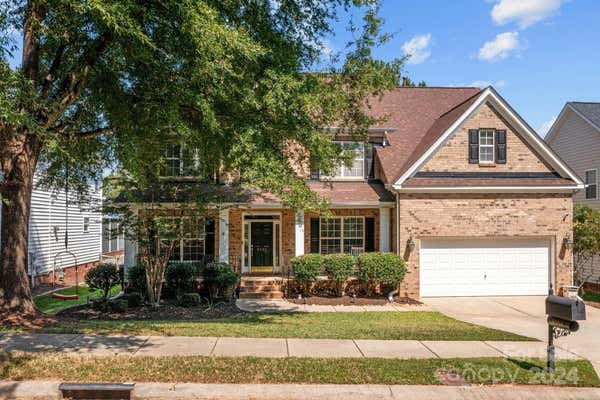 9704 ARAGORN LN NW, CHARLOTTE, NC 28269 - Image 1