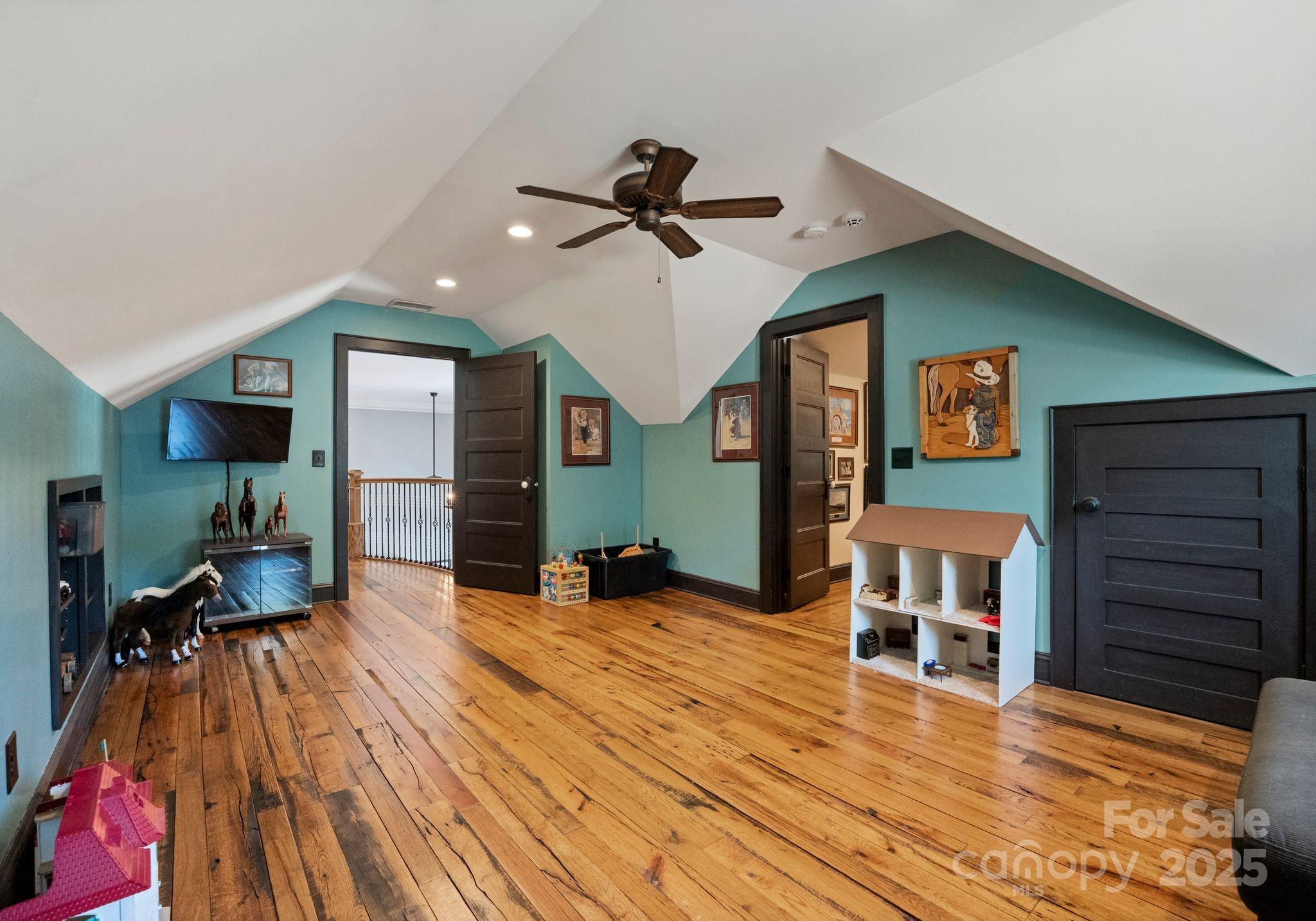 Iron Station, North Carolina, 28080, United States, 4 Bedrooms Bedrooms, ,5 BathroomsBathrooms,Residential,Active,1933906