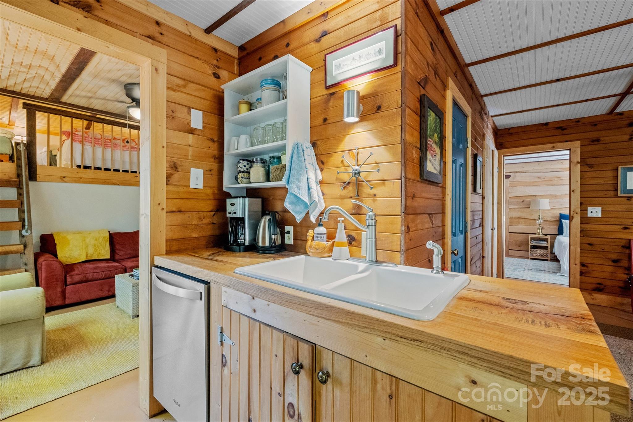 Mill Spring, North Carolina, 28756, United States, 2 Bedrooms Bedrooms, ,3 BathroomsBathrooms,Residential,Active,1945864