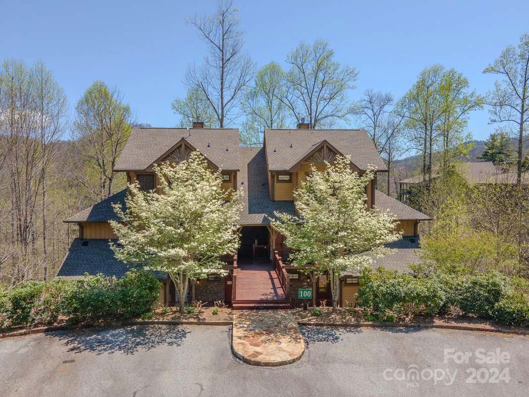 100 SADDLE NOTCH LN # 3, TUCKASEGEE, NC 28783, photo 1 of 47