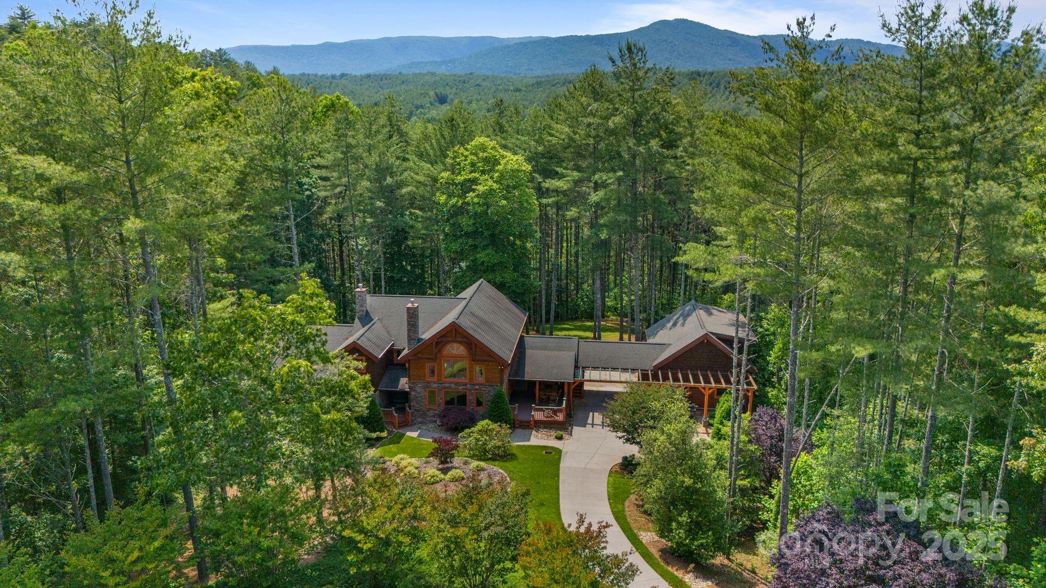 Lenoir, North Carolina, 28645, United States, ,5 BathroomsBathrooms,Residential,Active,1843925