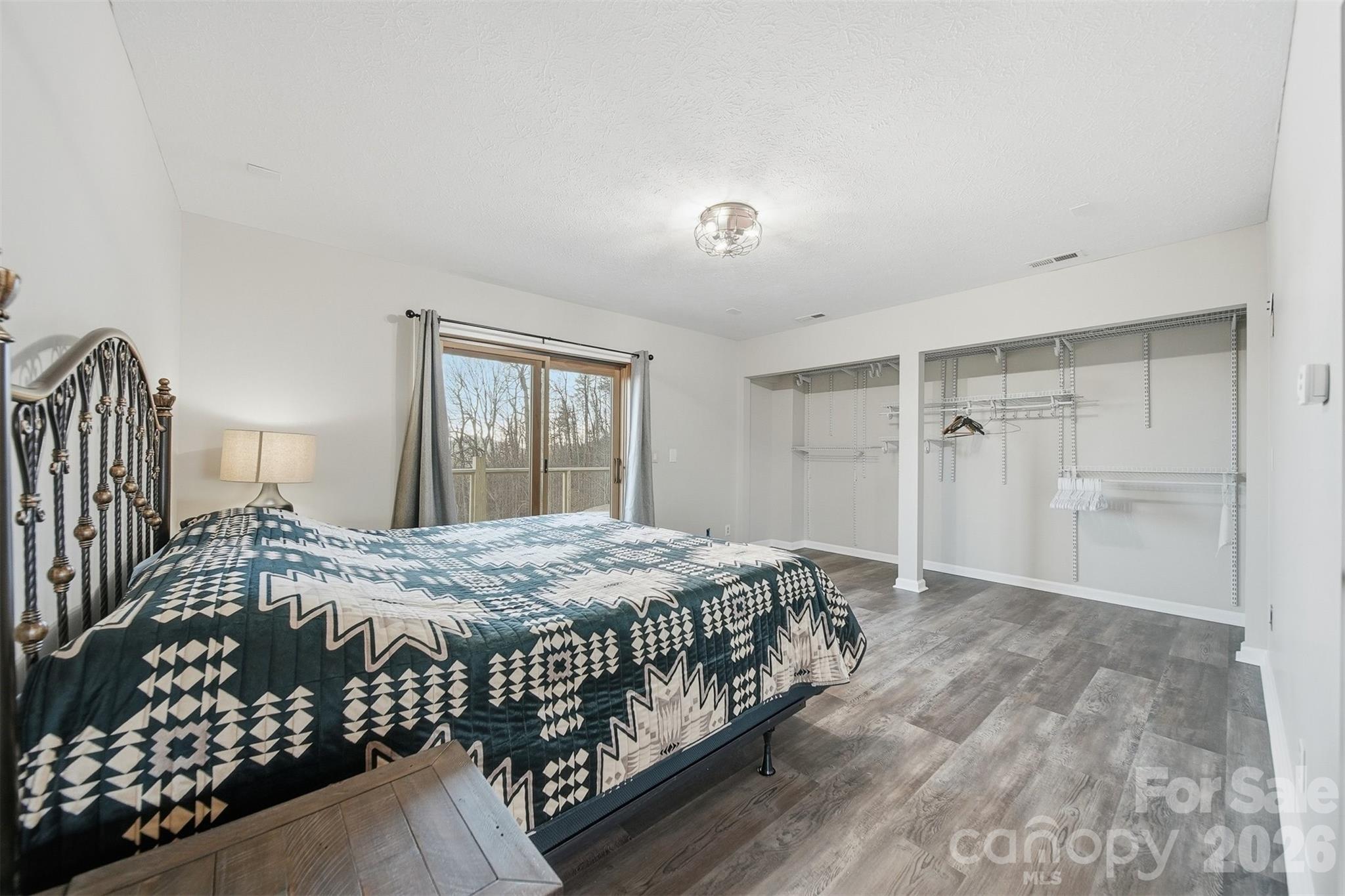 Morganton, North Carolina, 28655, United States, 3 Bedrooms Bedrooms, ,3 BathroomsBathrooms,Residential,Active,2009823