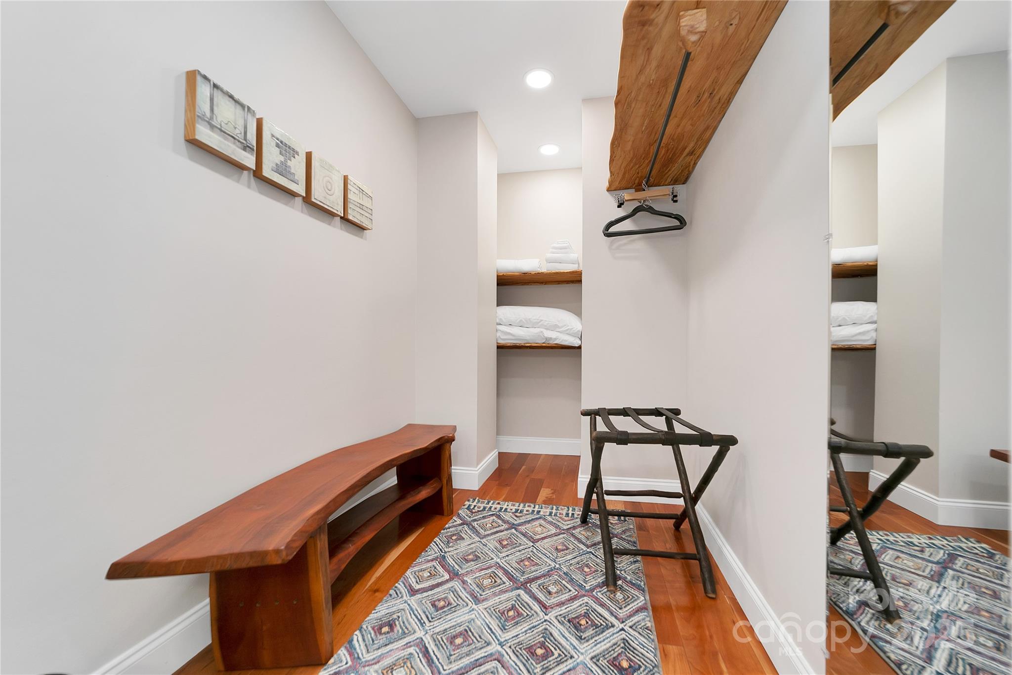 Brevard, North Carolina, 28712, United States, 4 Bedrooms Bedrooms, ,5 BathroomsBathrooms,Residential,Active,1953267