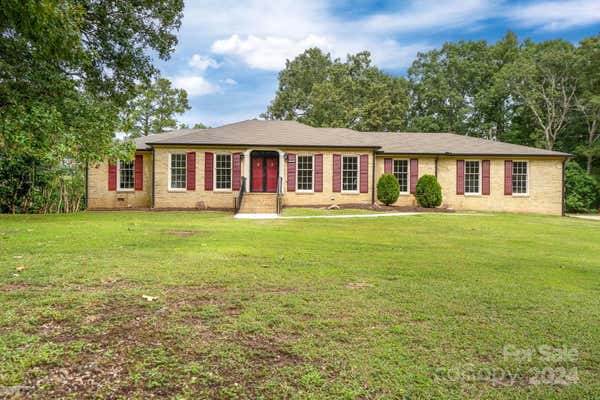 274 FORESTWOOD PARK RD, SANFORD, NC 27330 - Image 1