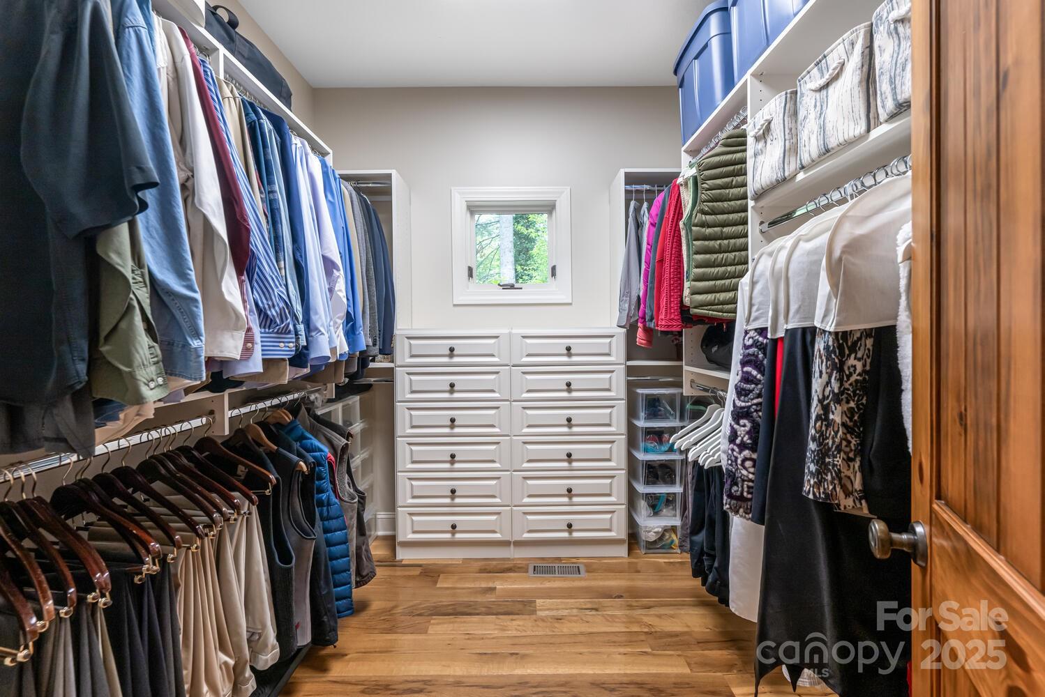 Arden, North Carolina, 28704, United States, 3 Bedrooms Bedrooms, ,3 BathroomsBathrooms,Residential,Active,1953399