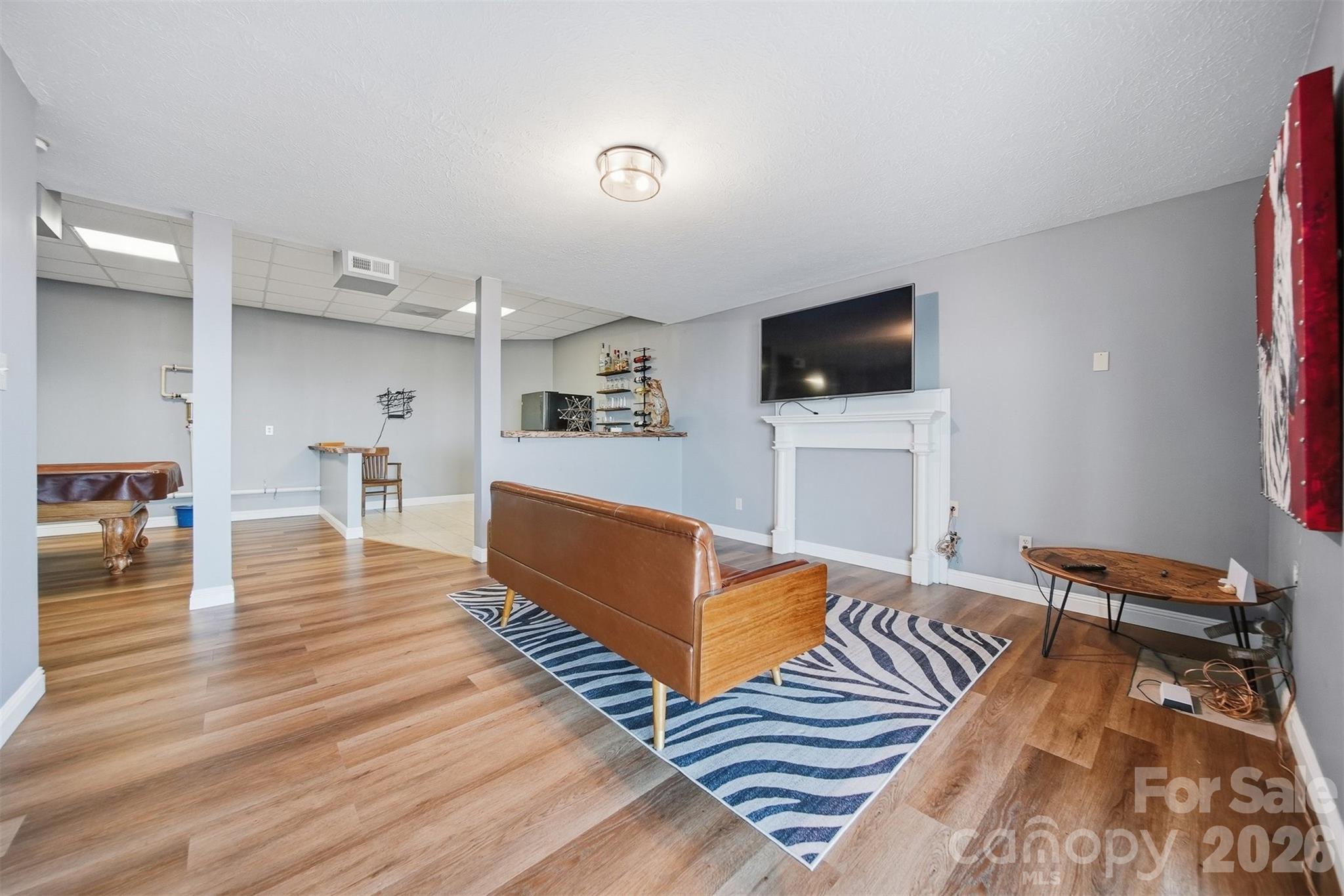 Morganton, North Carolina, 28655, United States, 3 Bedrooms Bedrooms, ,3 BathroomsBathrooms,Residential,Active,2009823