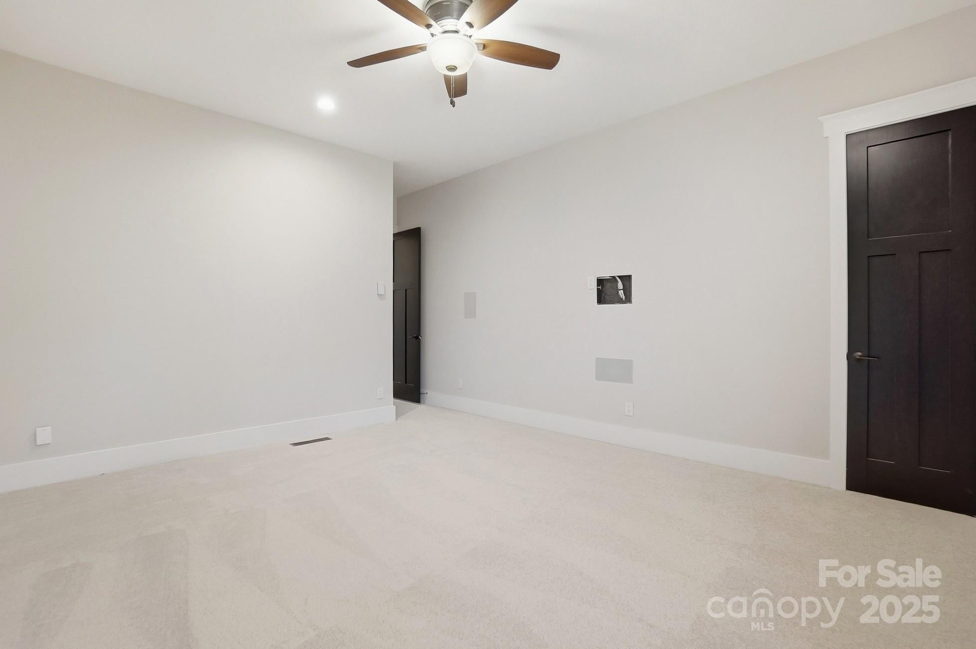 Waxhaw, North Carolina, 28173, United States, 4 Bedrooms Bedrooms, ,5 BathroomsBathrooms,Residential,Active,1990673