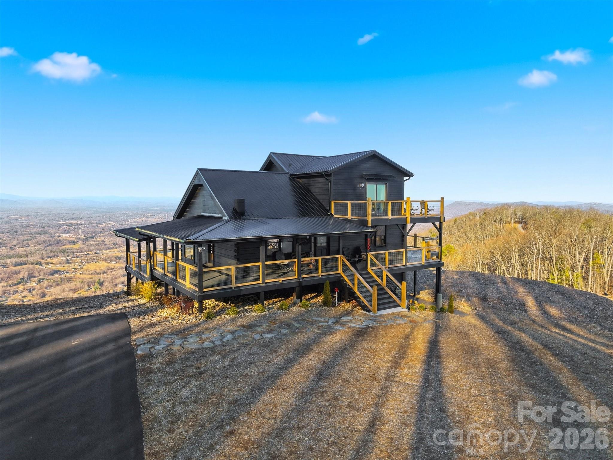 Morganton, North Carolina, 28655, United States, 3 Bedrooms Bedrooms, ,3 BathroomsBathrooms,Residential,Active,2009823