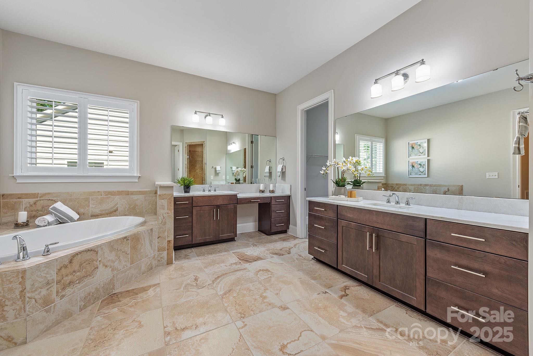 Belmont, North Carolina, 28012, United States, ,5 BathroomsBathrooms,Residential,Active,1790205