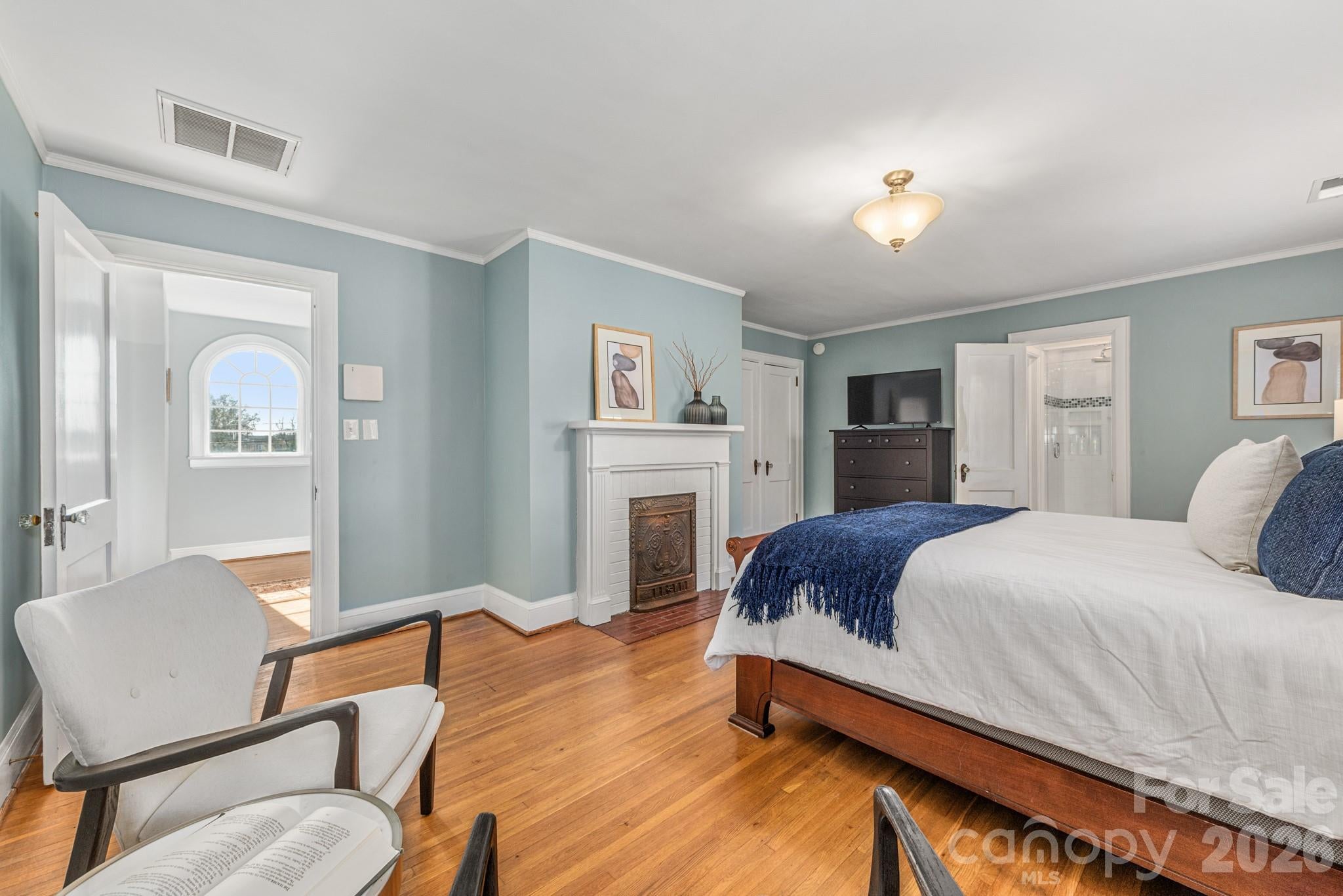 Belmont, North Carolina, 28012, United States, 5 Bedrooms Bedrooms, ,4 BathroomsBathrooms,Residential,Active,2011846