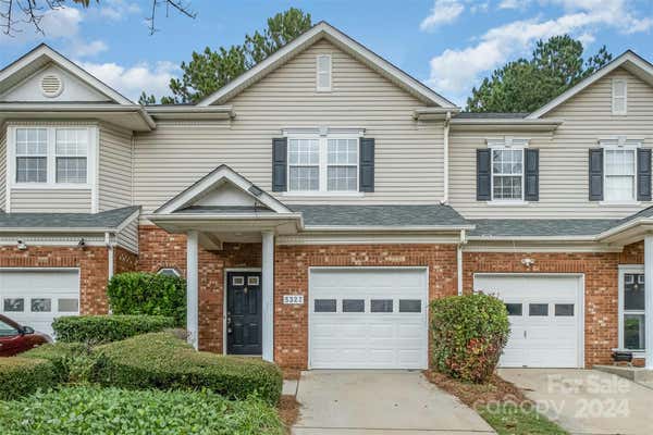 5327 WAVERLY LYNN LN, CHARLOTTE, NC 28269 - Image 1