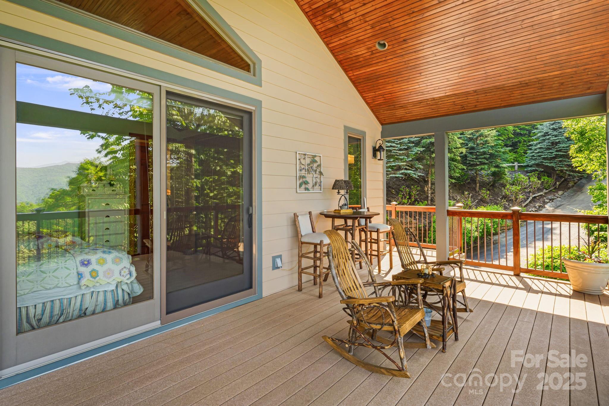 Mars Hill, North Carolina, 28754, United States, 4 Bedrooms Bedrooms, ,6 BathroomsBathrooms,Residential,Active,1996266