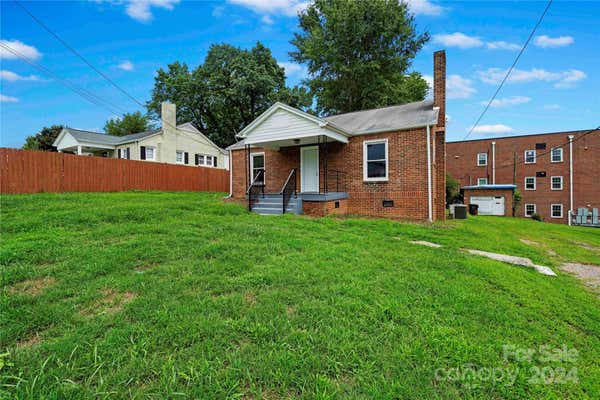 305 MORGANTON ST NW, VALDESE, NC 28690, photo 2 of 22