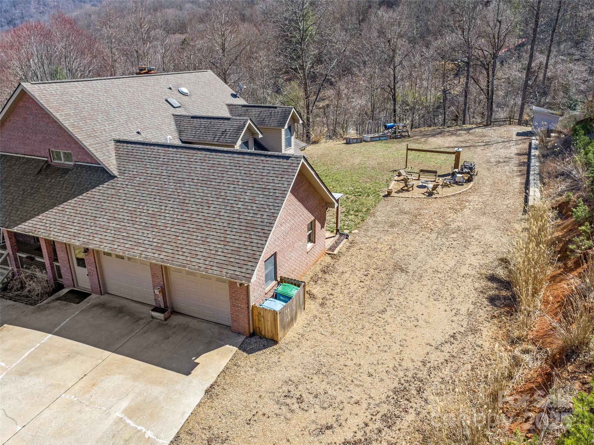 Barnardsville, North Carolina, 28709, United States, ,4 BathroomsBathrooms,Residential,Active,1770043