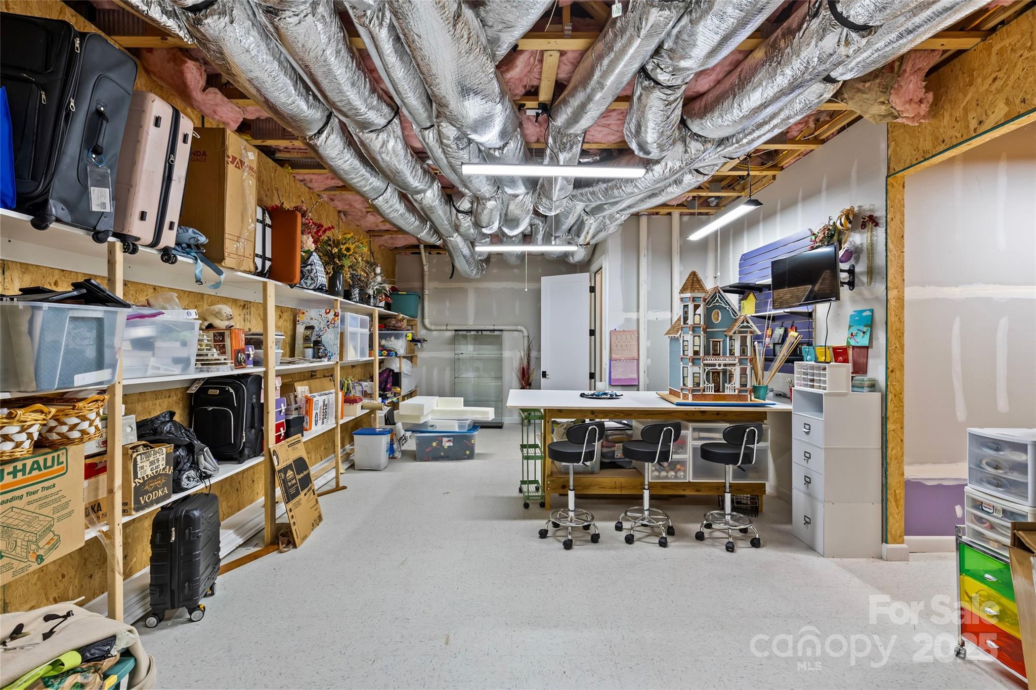 Belmont, North Carolina, 28012, United States, 5 Bedrooms Bedrooms, ,5 BathroomsBathrooms,Residential,Active,1953385