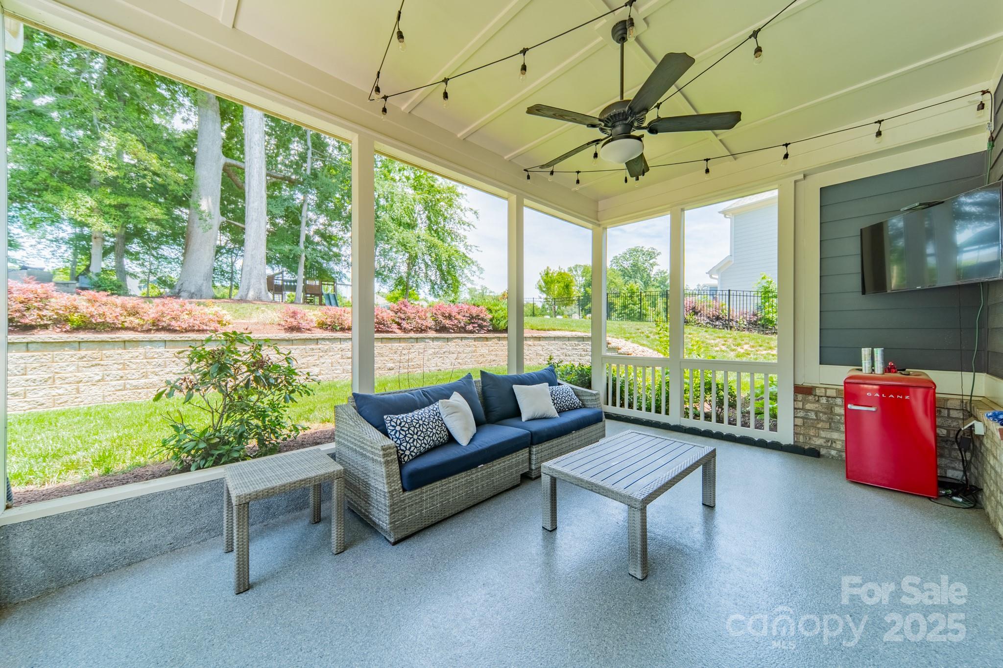 Belmont, North Carolina, 28012, United States, 4 Bedrooms Bedrooms, ,4 BathroomsBathrooms,Residential,Active,1852772