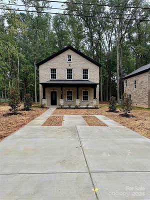 4703 WHISPERING OAKS DR, CHARLOTTE, NC 28213 - Image 1