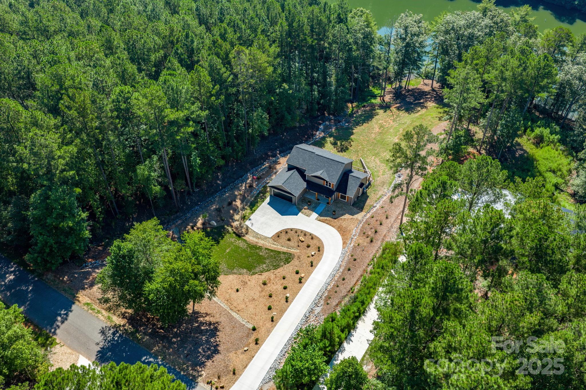 Connelly Springs, North Carolina, 28612, United States, 5 Bedrooms Bedrooms, ,5 BathroomsBathrooms,Residential,Active,1945070