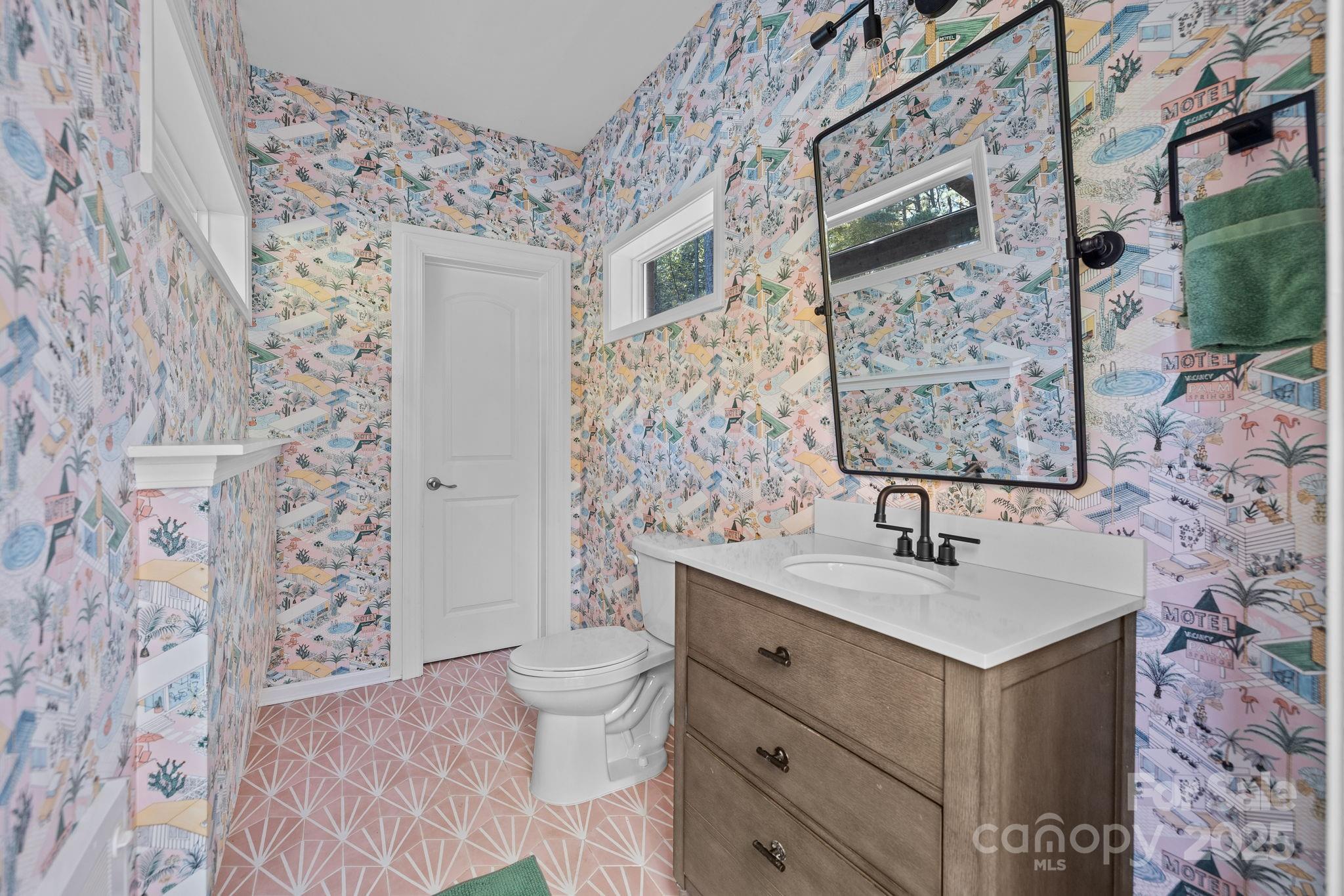 Waxhaw, North Carolina, 28173, United States, 4 Bedrooms Bedrooms, ,5 BathroomsBathrooms,Residential,Active,1986889