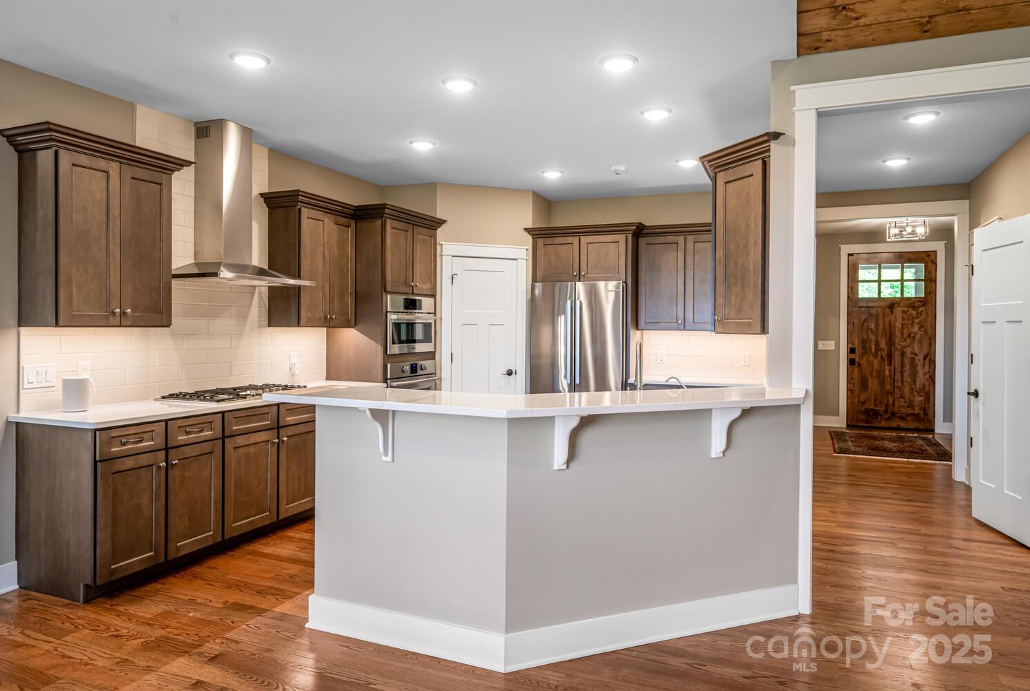 Flat Rock, North Carolina, 28731, United States, ,4 BathroomsBathrooms,Residential,Active,1860239