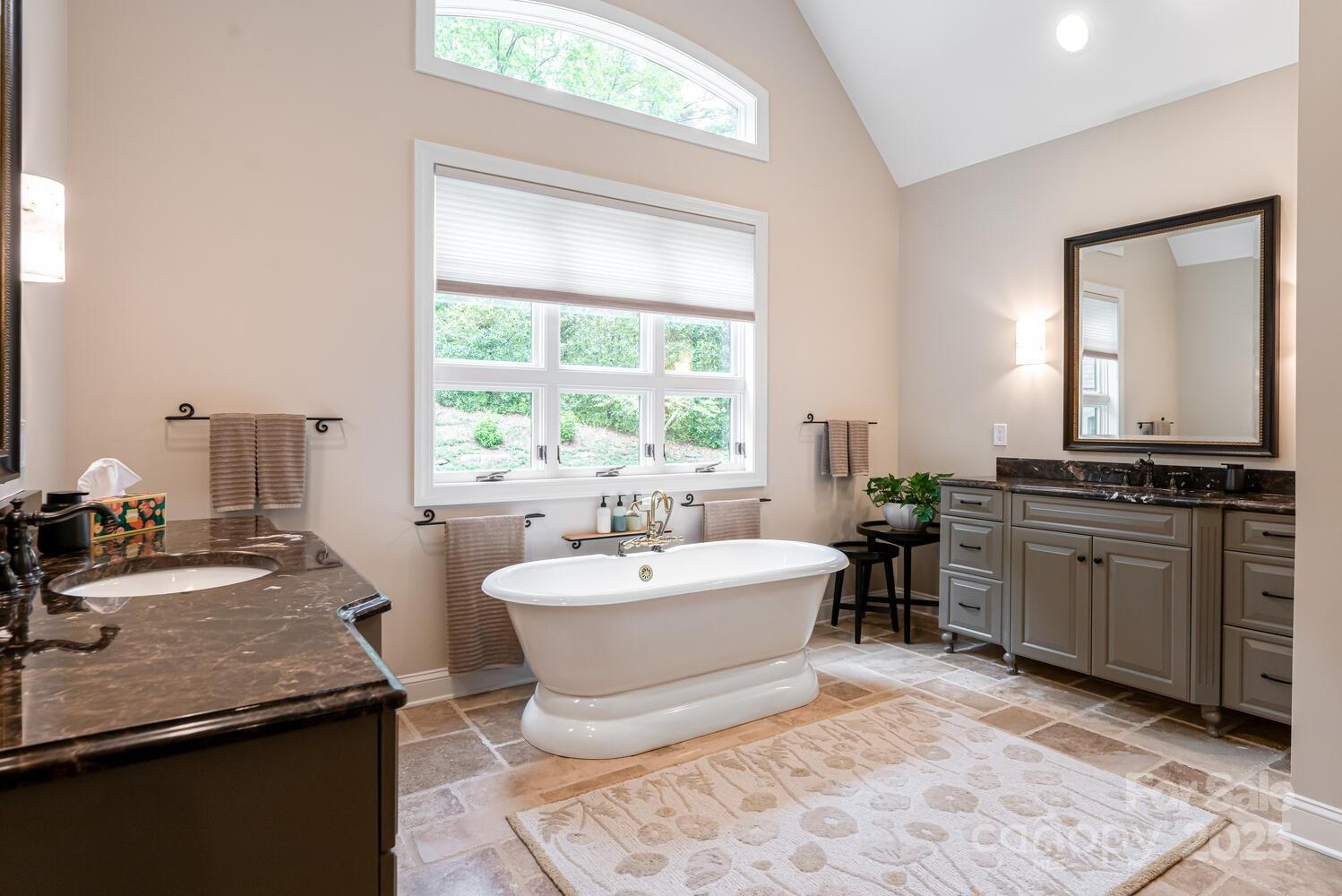 Arden, North Carolina, 28704, United States, 3 Bedrooms Bedrooms, ,3 BathroomsBathrooms,Residential,Active,1953399